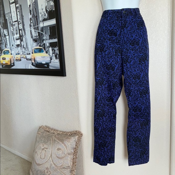 TALBOTS ‘Curvy’ Straight Leg Pants, bold Black/Blue floral print pattern. 16 EUC - Picture 1 of 17